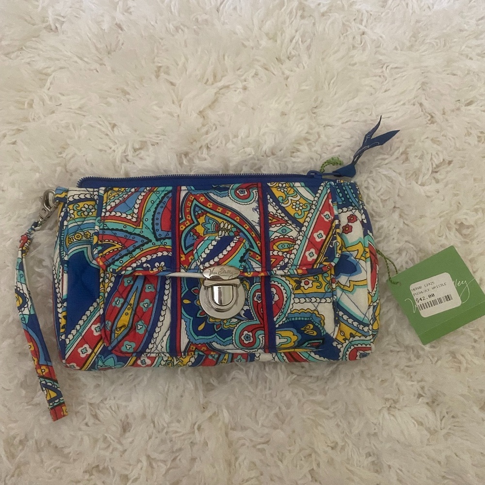 vera bradley wristlet
